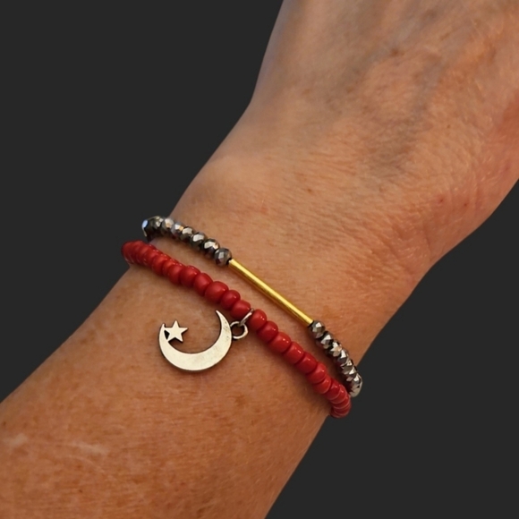 3/$30 Crystal Glass Beaded Celestial Unisex Witchy Stretch Bracelets - Picture 1 of 4